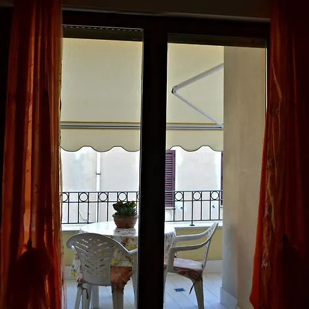 Vacanze Apartment *